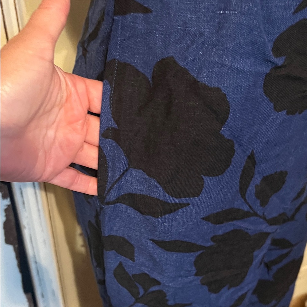 Kate Spade One-Shoulder jumpsuit in Navy and Black Floral - Picture 6 of 11